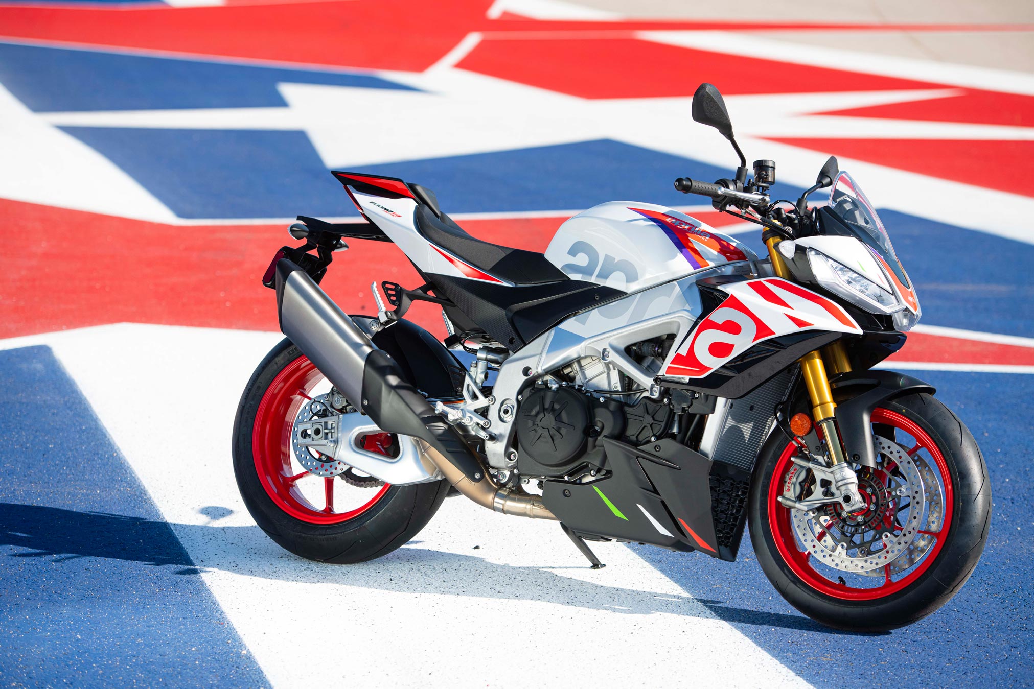 Aprilia tuono factory 1100 clearance