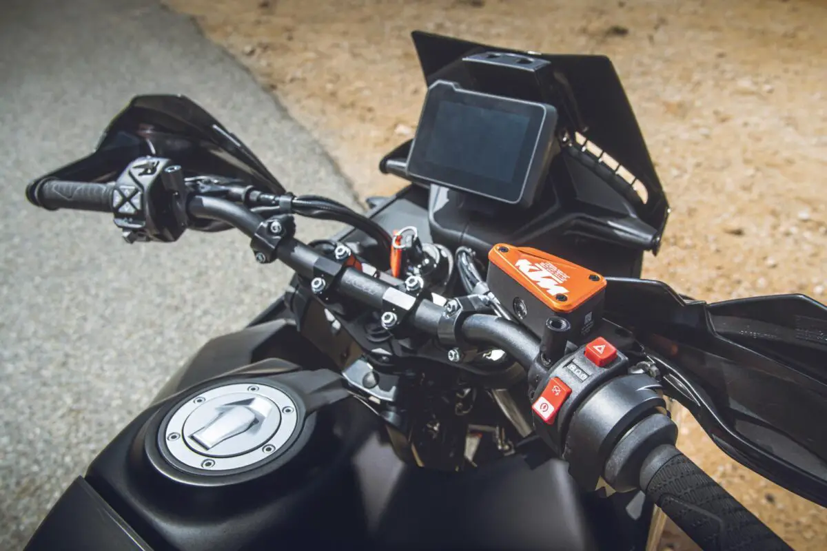 2023 KTM 890 SMT