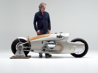 2024 BMW R18 The Crown