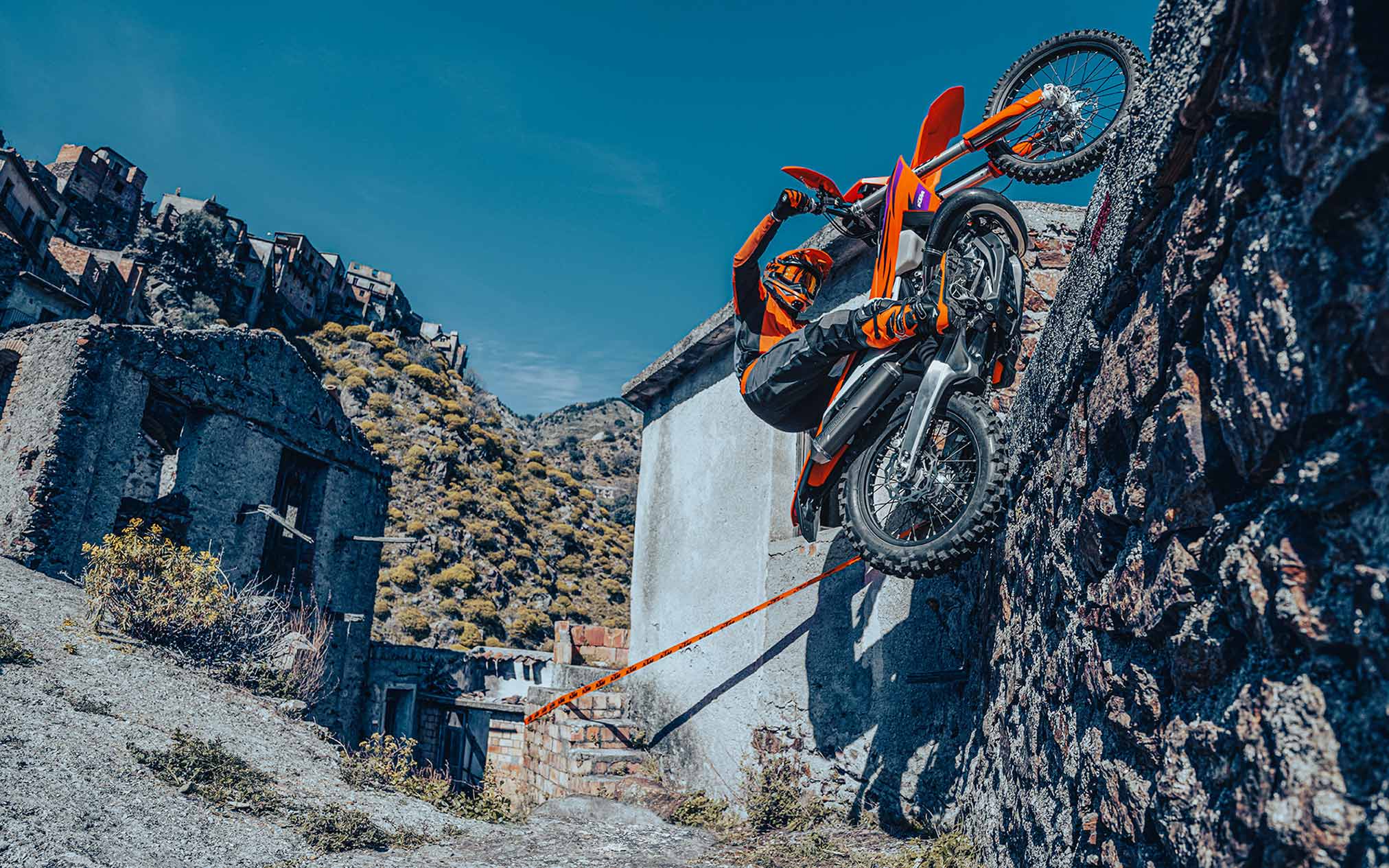 2024 KTM 250 XCW Guide • Total Motorcycle