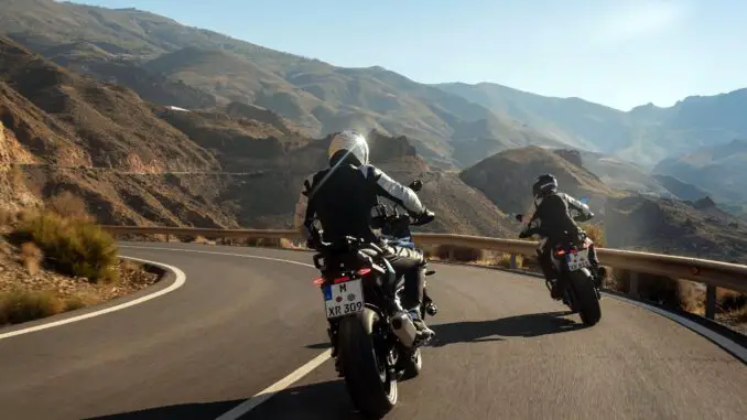 2024-BMW-S1000XR5 2024 BMW S1000XR