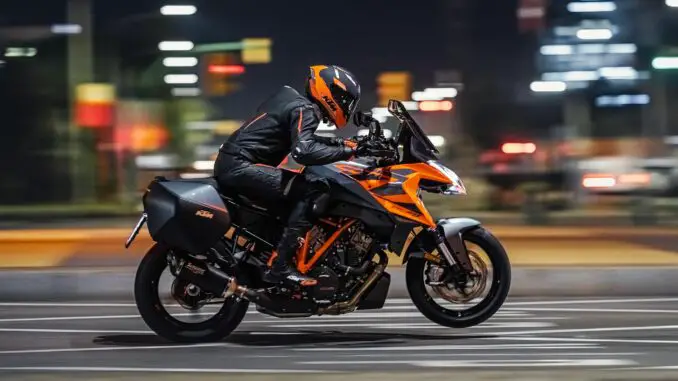 2024 KTM 1290 Super Duke GT
