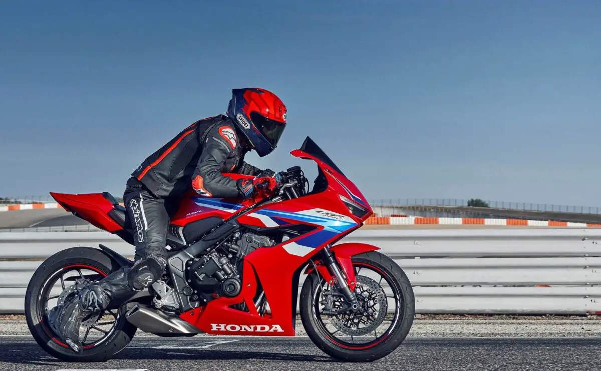 2024 Honda CBR650R E-Clutch