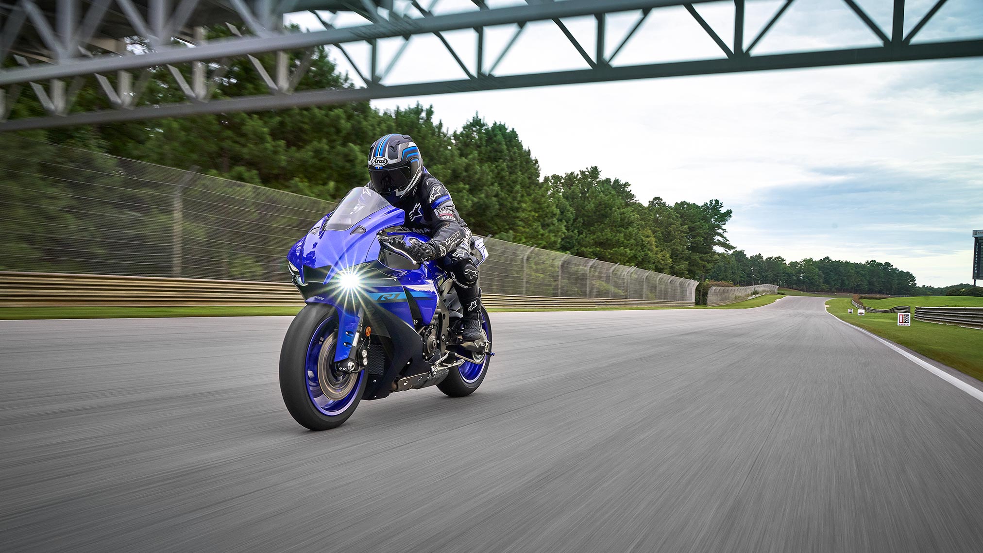 2024 Yamaha YZF-R1 Guide • Total Motorcycle