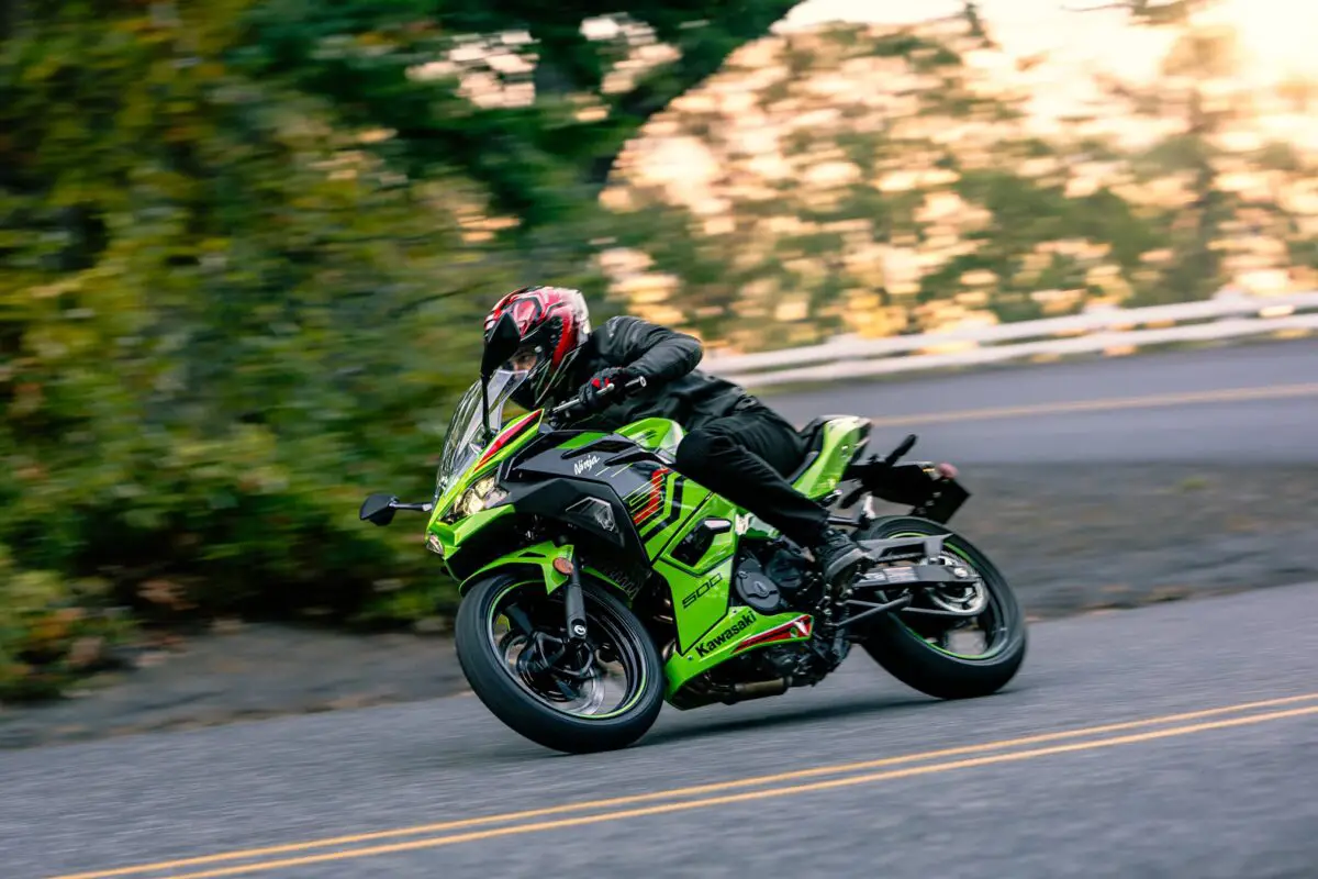 2024 Kawasaki Ninja 500 KRT Edition SE ABS