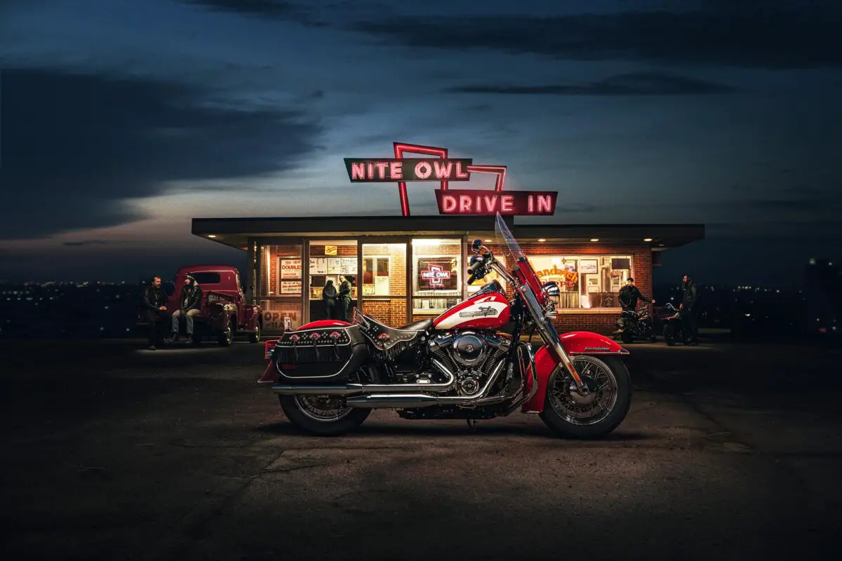 2024 Harley-Davidson Hydra-Glide Revival