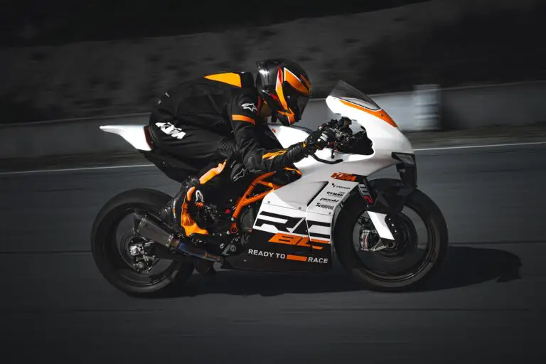 2024 KTM RC8C Guide | Total Motorcycle