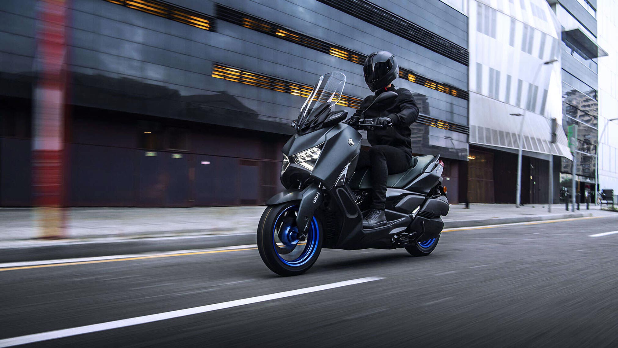 2024 Yamaha XMAX Guide • Total Motorcycle