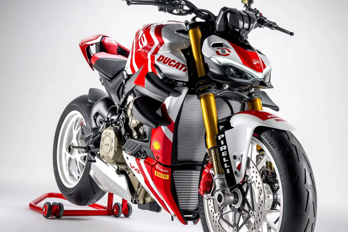 2025 Ducati Streetfighter V4 Supreme
