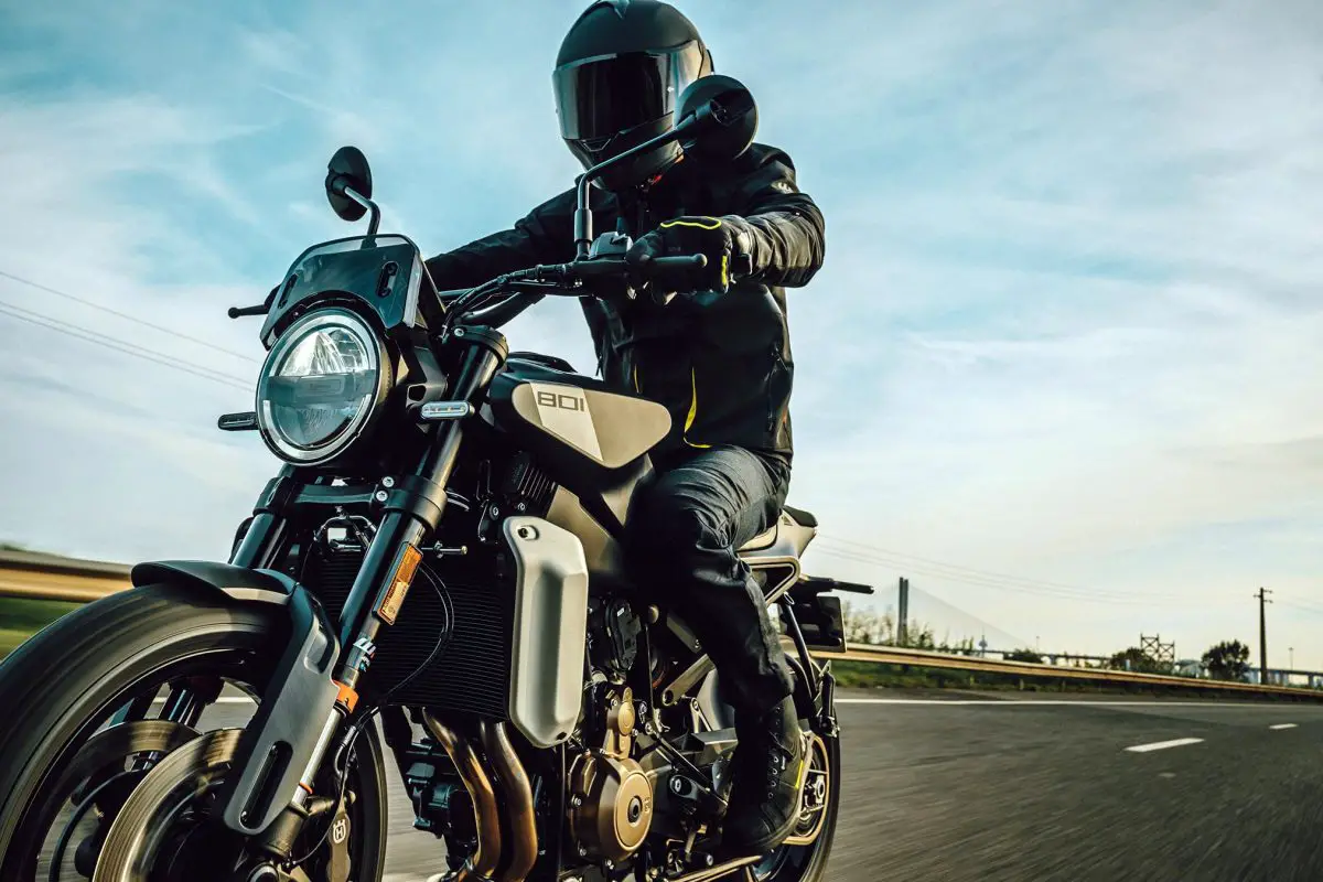 2025 Husqvarna Svartpilen 801