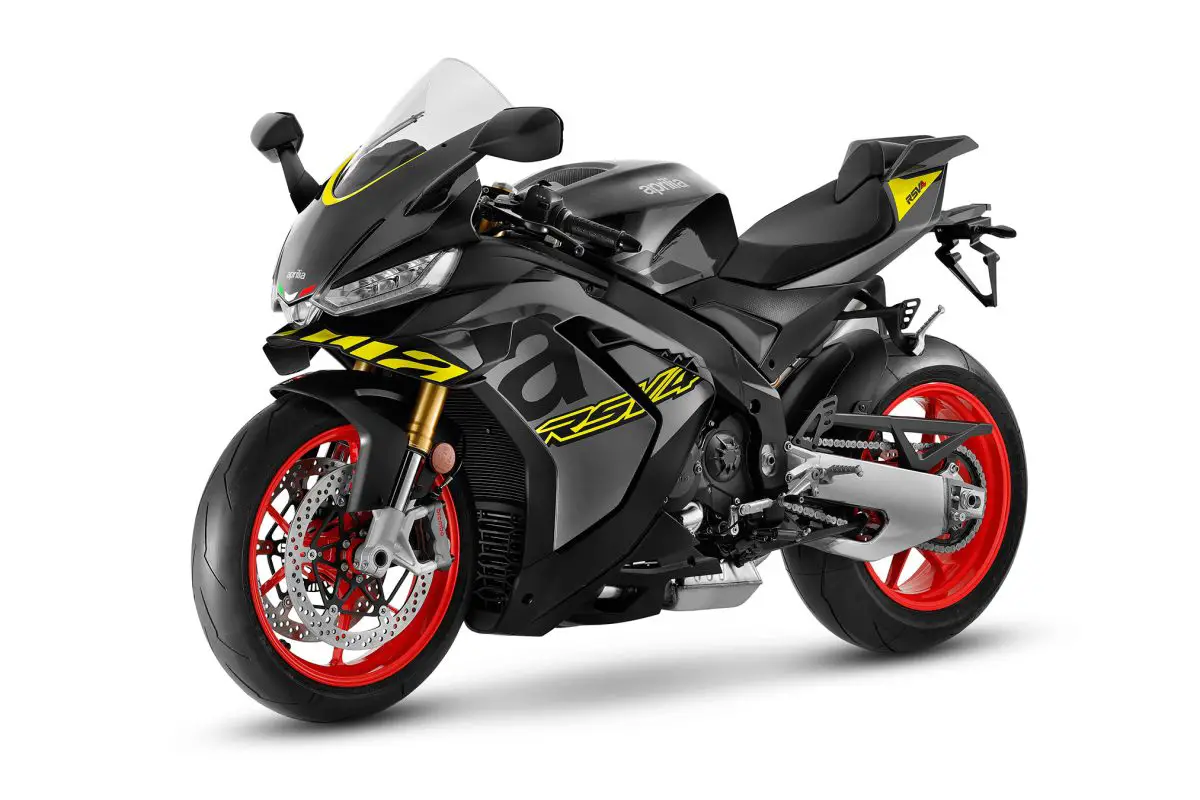 2025 Aprilia RSV4