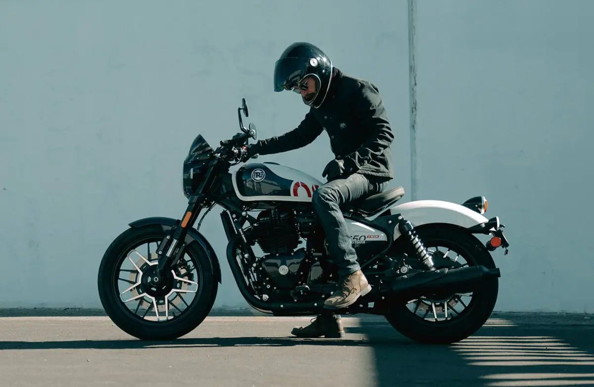 2025 Royal Enfield Shotgun 650