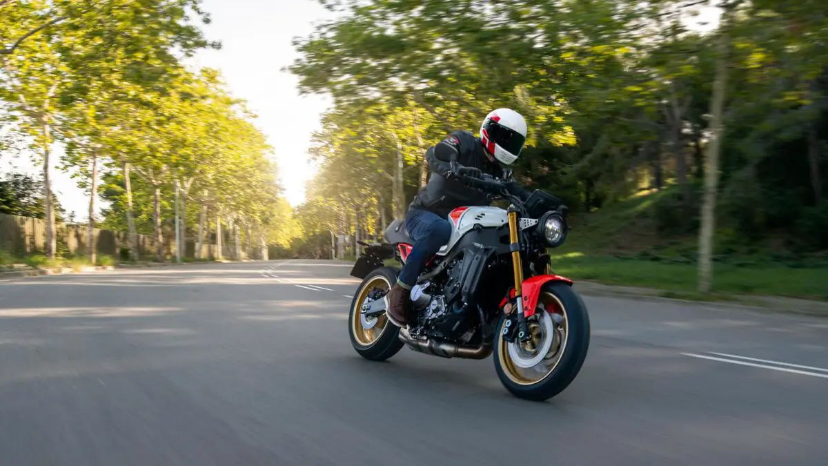 2025 Yamaha XSR900