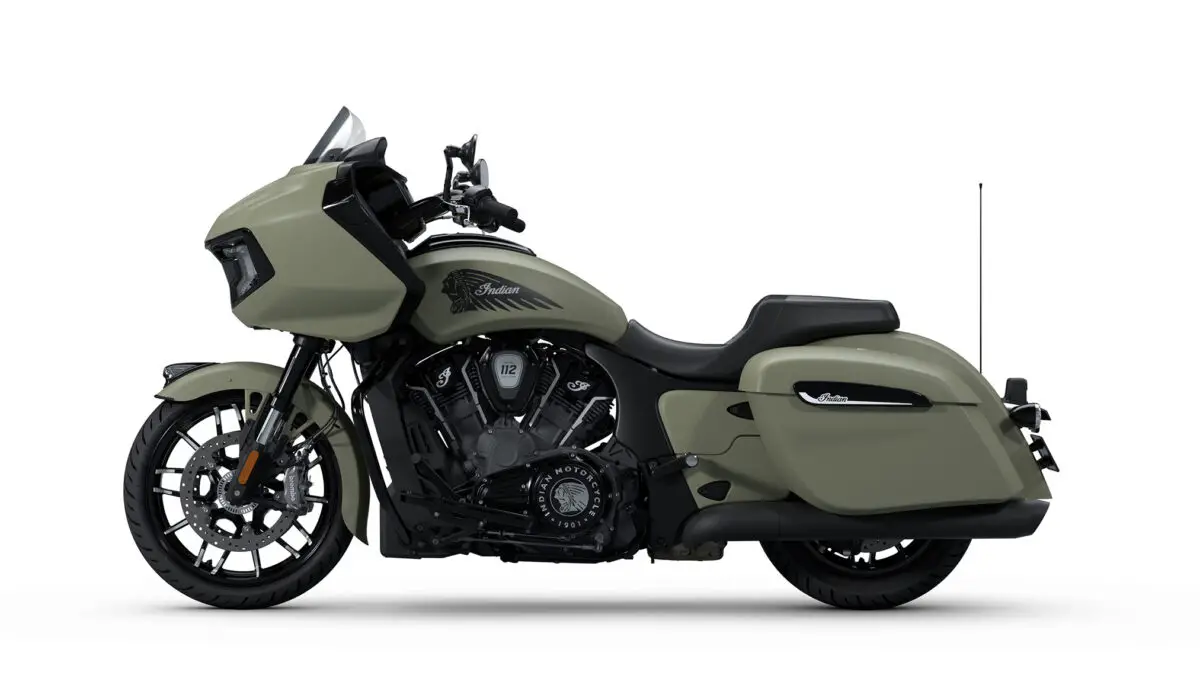 2025 Indian Challenger Dark Horse