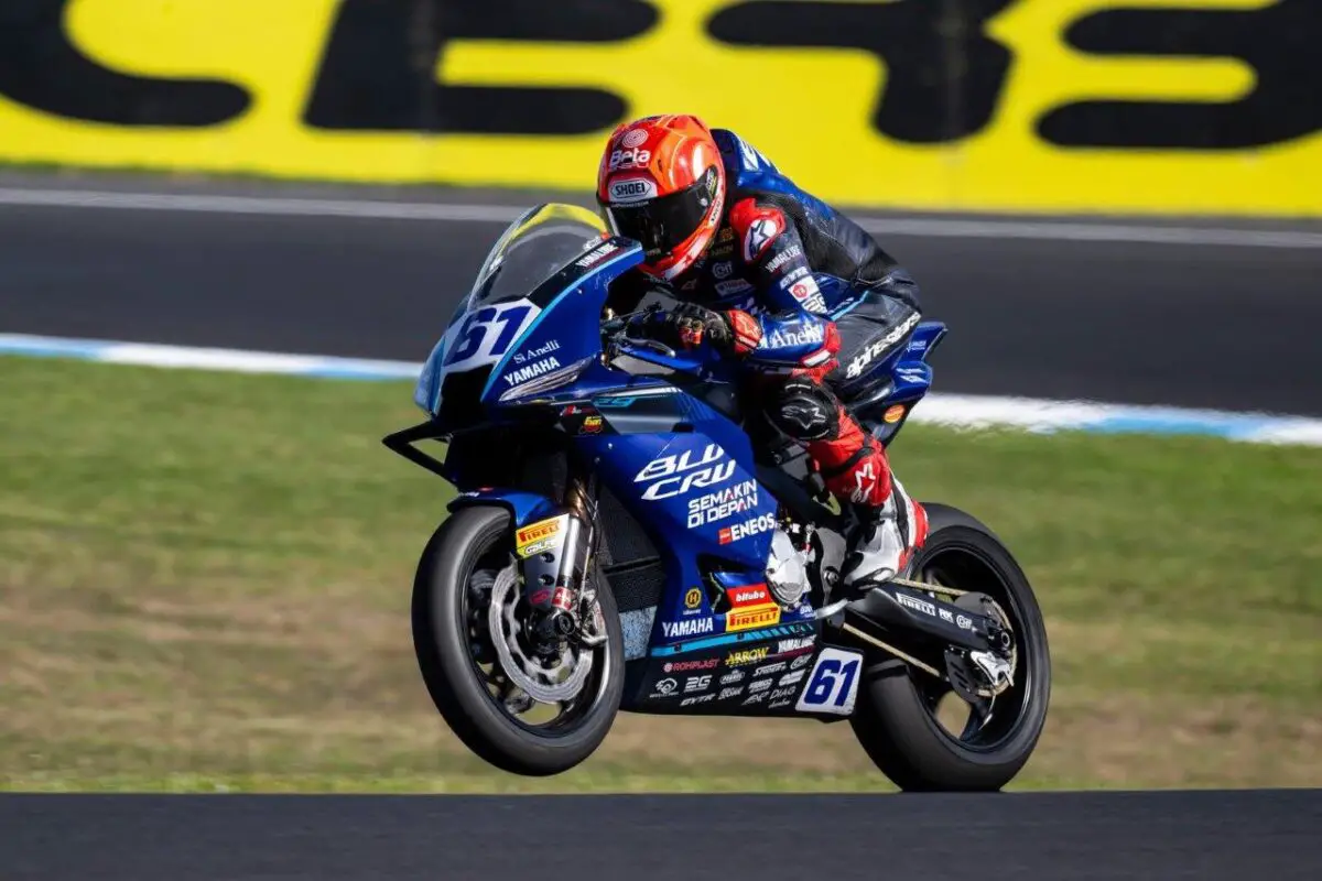WorldSSP-Yamaha-R9