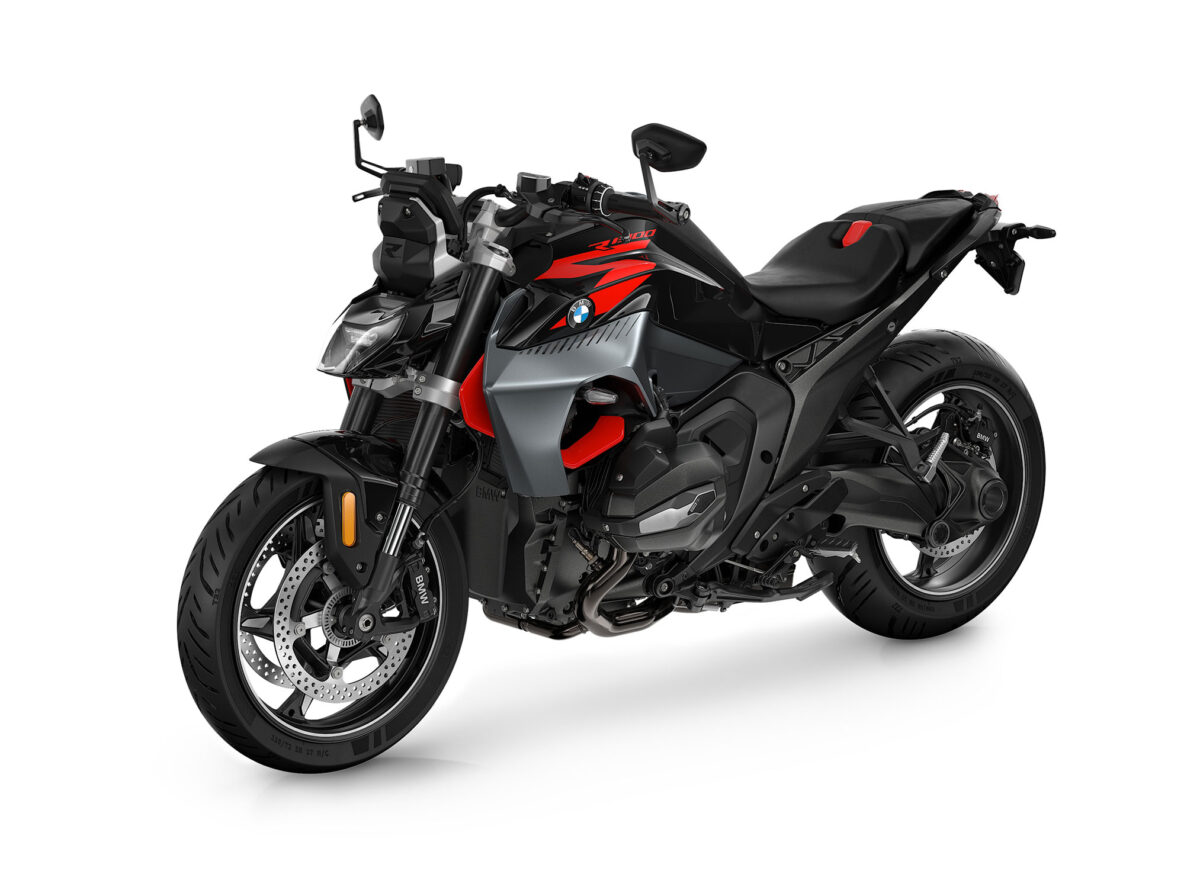2026 BMW R1300R