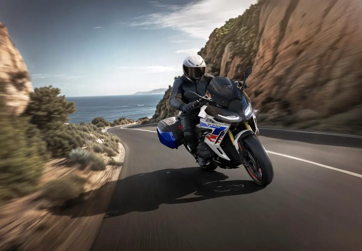 2026 BMW R1300RS
