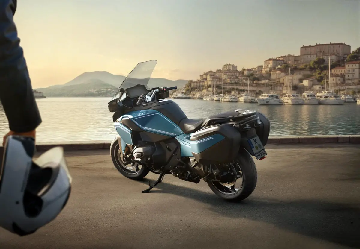 2026 BMW R1300RT