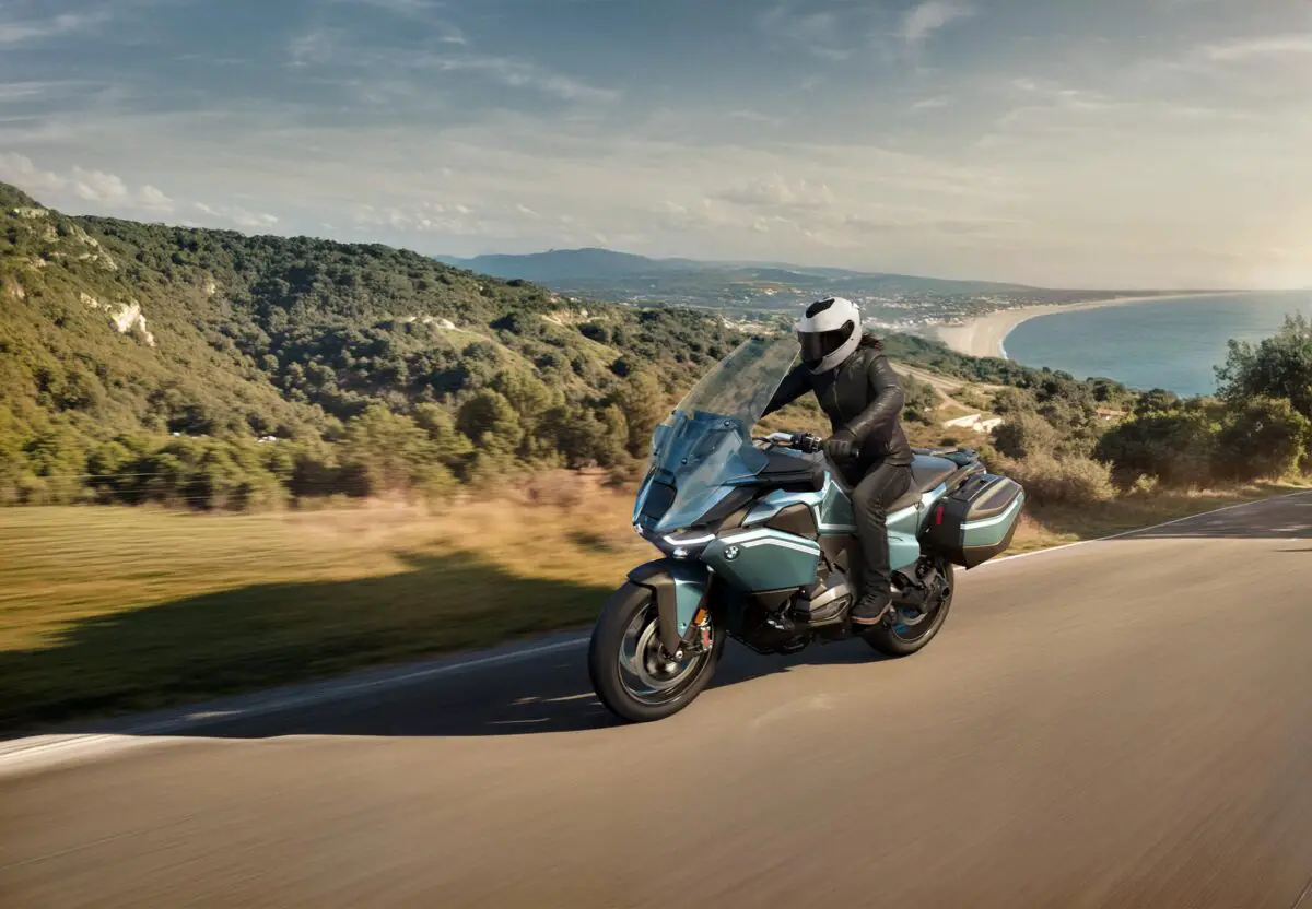 2026 BMW R1300RT