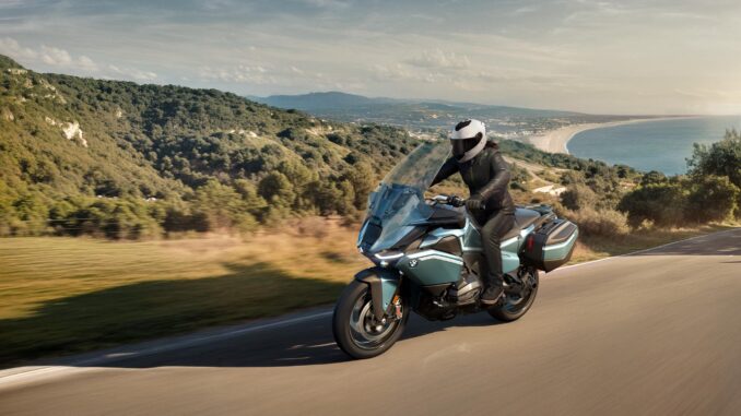 2026 BMW R1300RT
