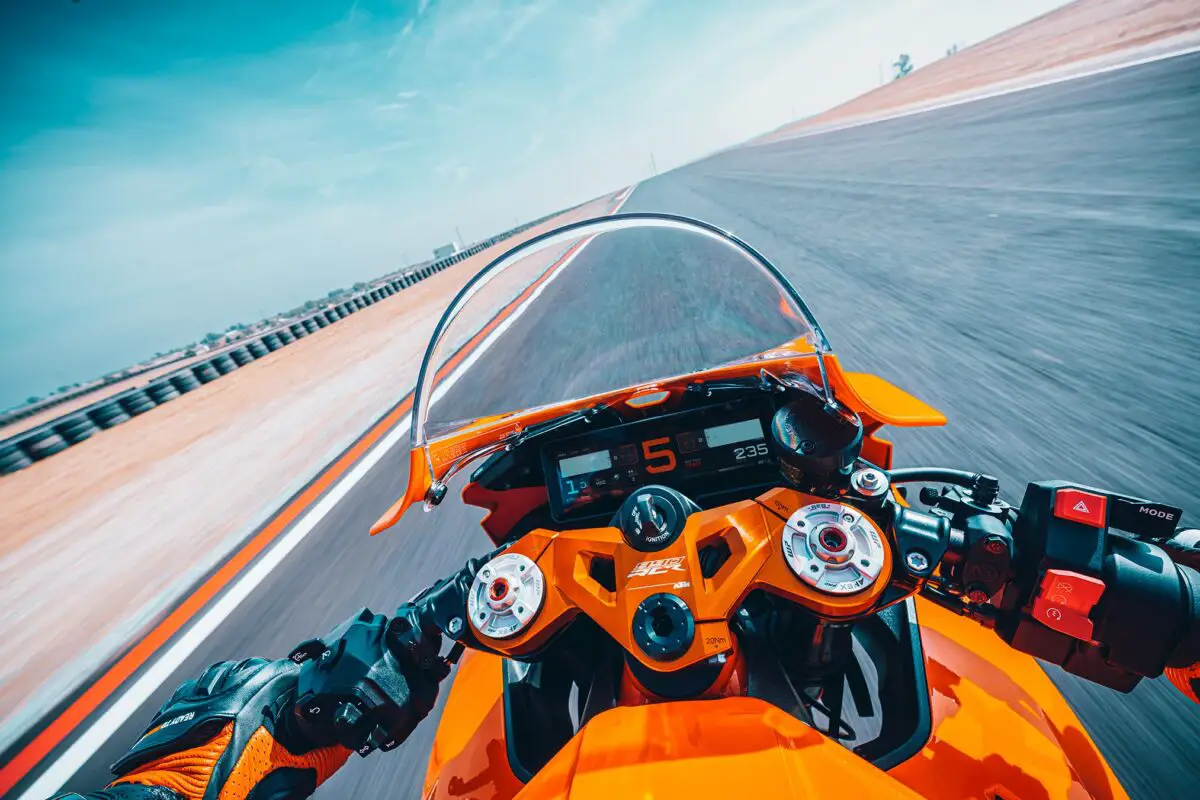 2026 KTM 990 RC R