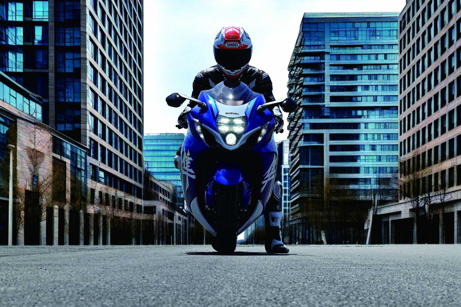 Unleash The Beast A Deep Dive Into The Legendary 2005 Suzuki Hayabusa 2