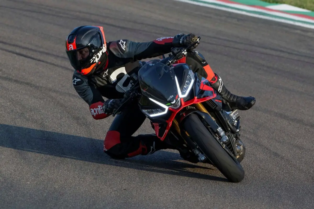 2026 Aprilia Tuono V4 Factory