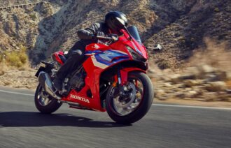 2026 Honda CBR500R E-Clutch