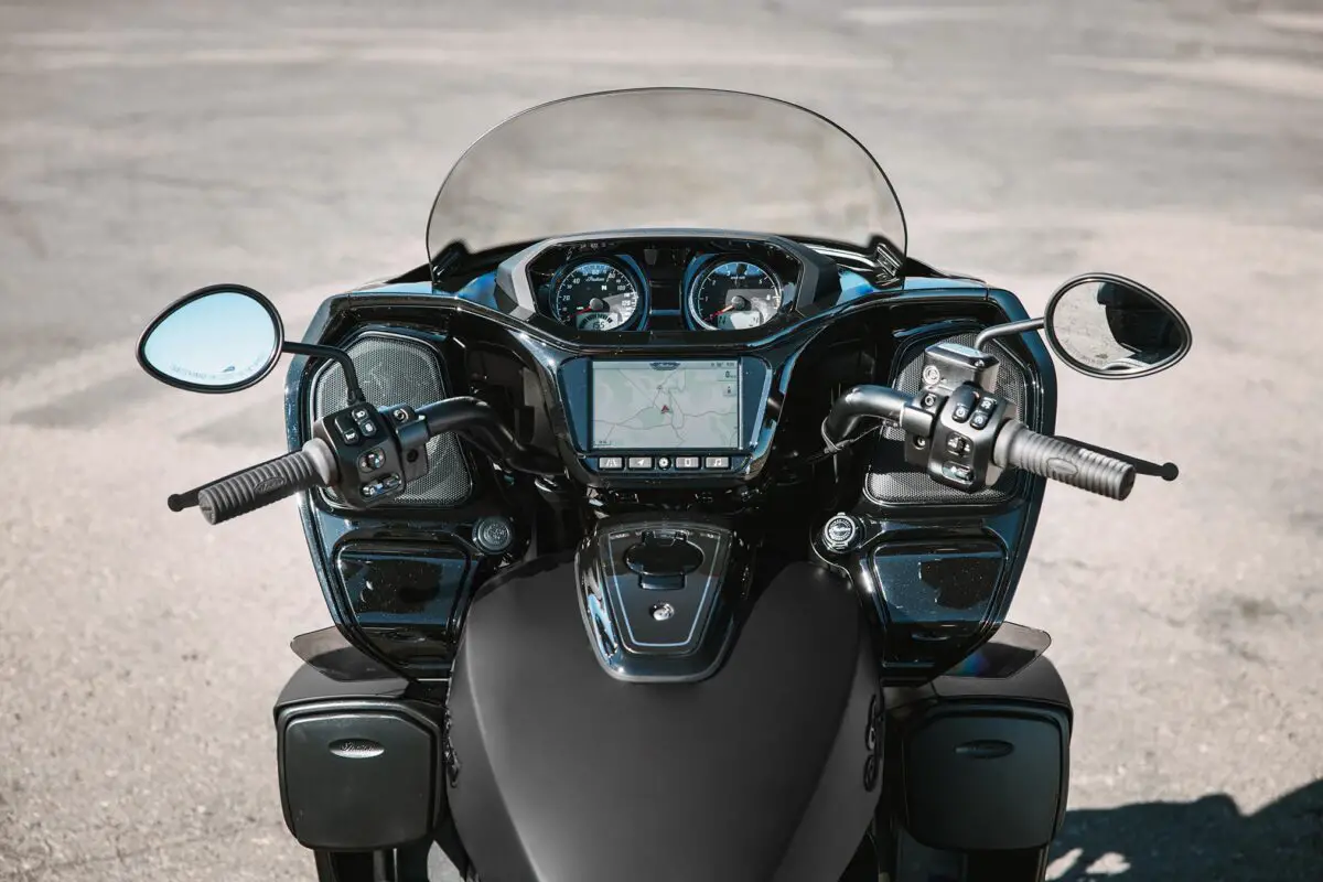 2026 Indian Pursuit 112 Dark Horse