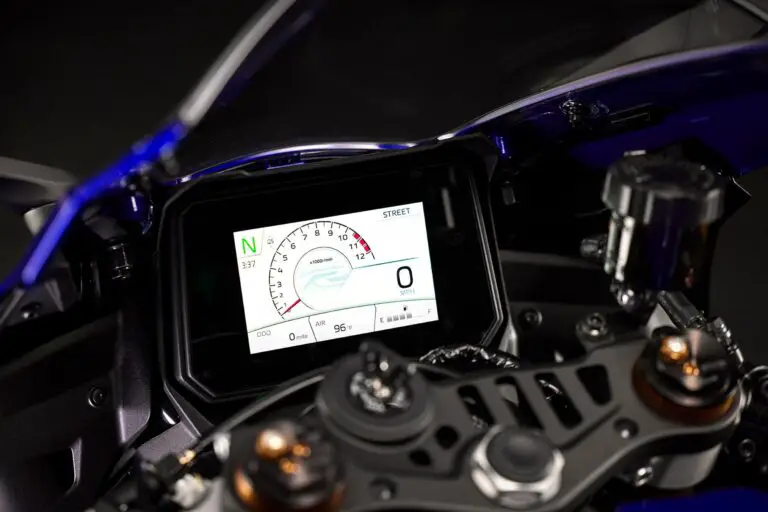 2026 Yamaha YZF-R9 Review | Total Motorcycle