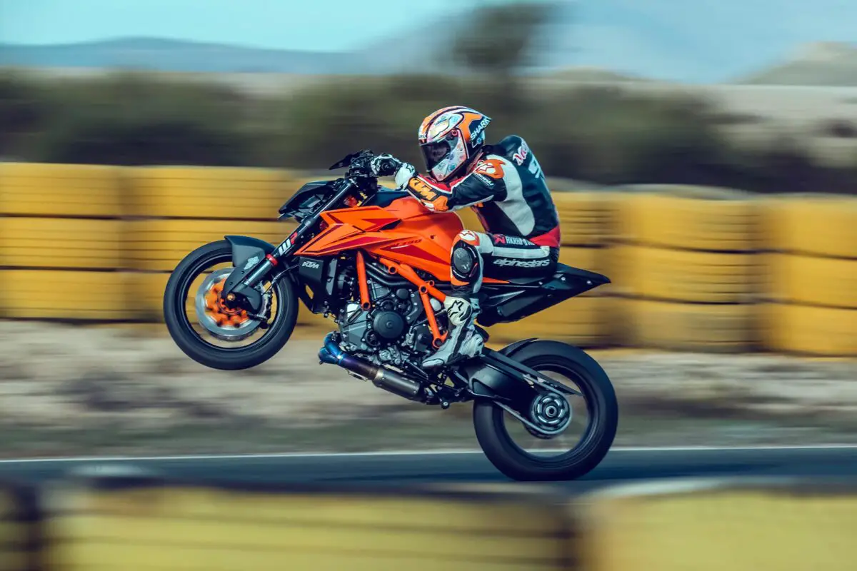 2026 KTM 1390 Super Duke R