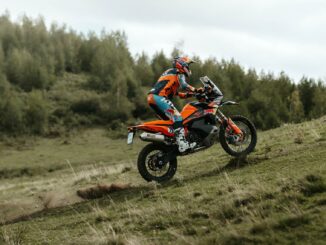 2027 KTM 890 Adventure R Rally