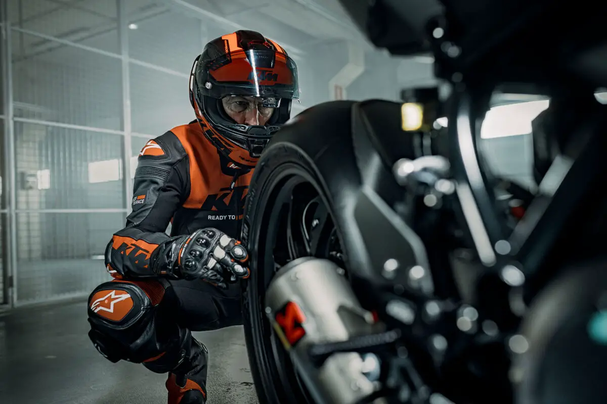 2026 KTM 1390 SUPER DUKE RR Track
