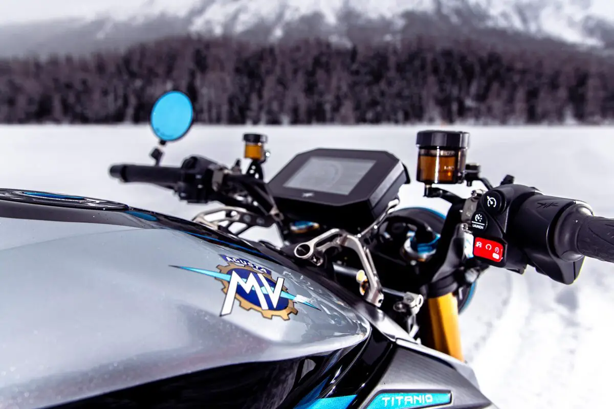 2027 MV Agusta Rush Titanio