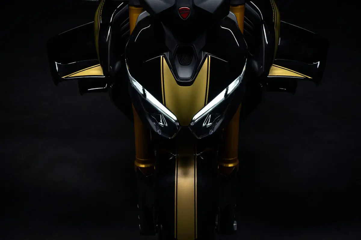 2027 Ducati Streetfighter v4 S 100