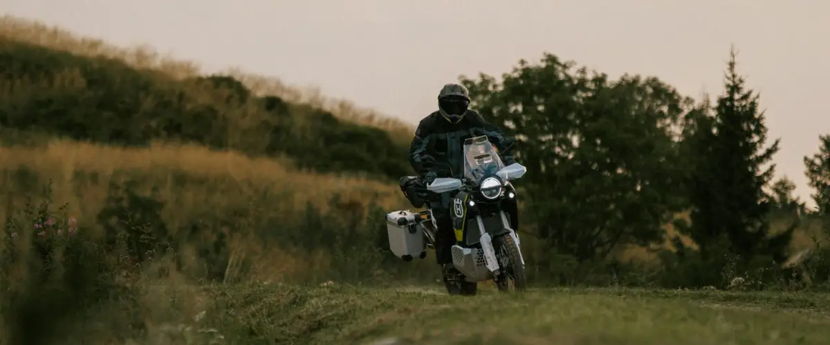 2027 Husqvarna 901 Expedition