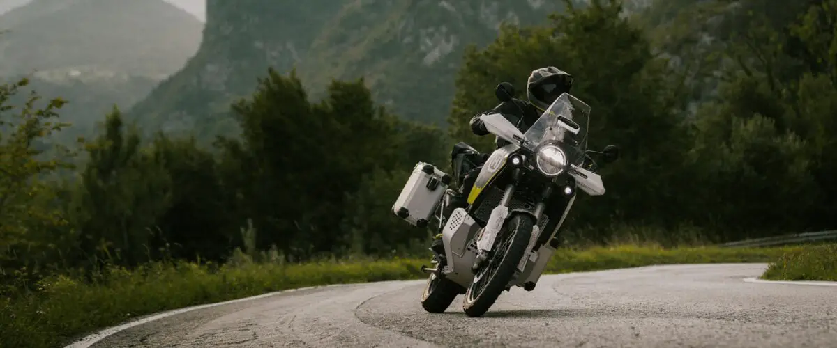 2027 Husqvarna 901 Expedition