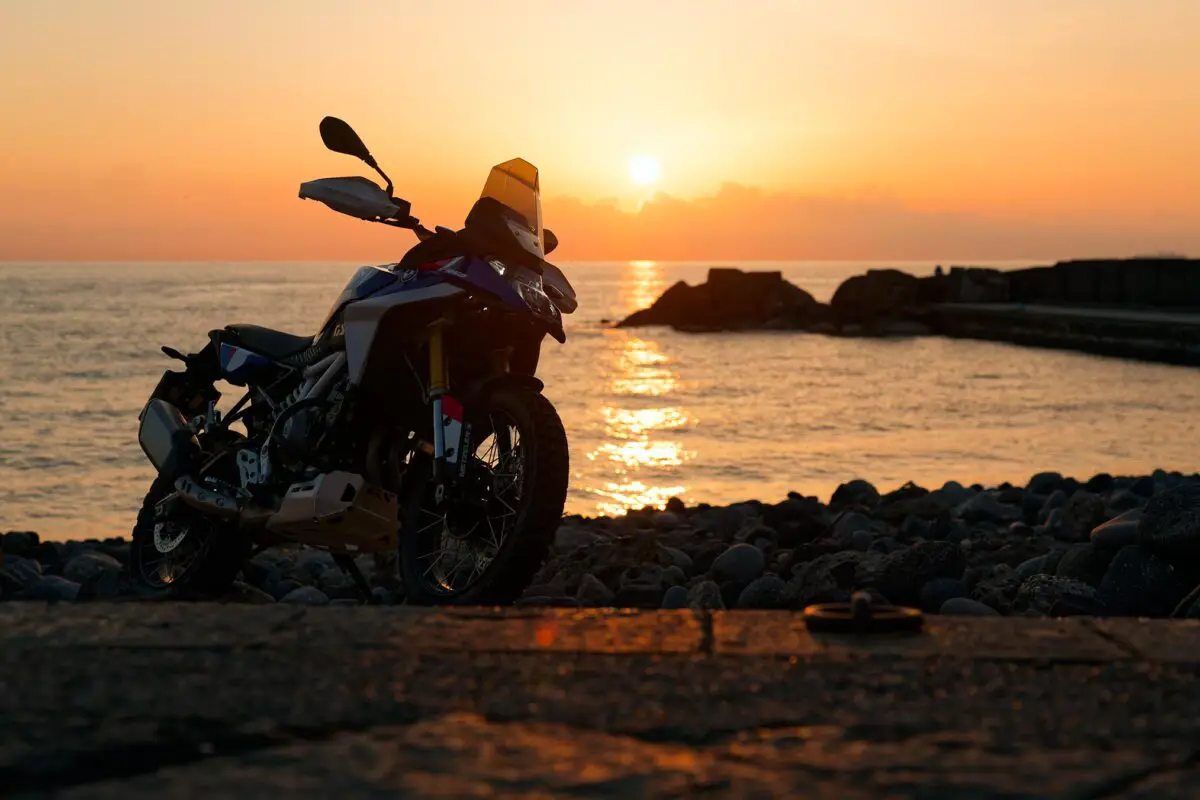 2027 BMW F450GS