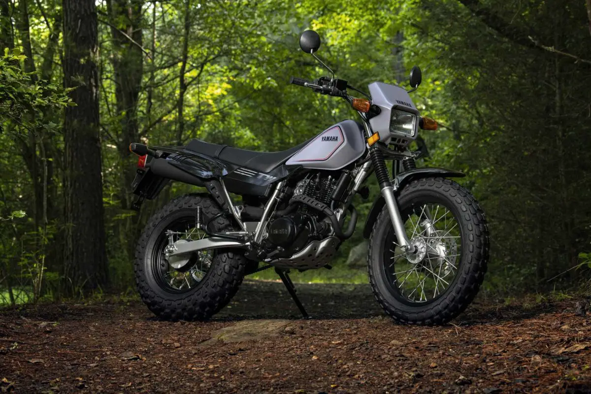 2027 Yamaha TW200
