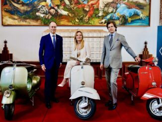 Vespa 80ᵗʰ anniversary with Premier Meloni