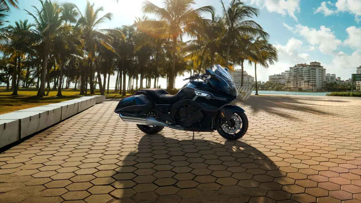 2027 BMW K1600B