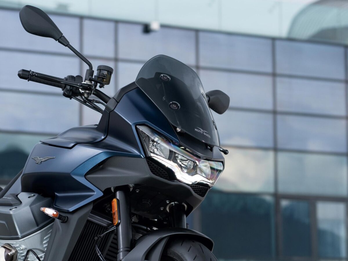 2027 Moto Guzzi V100 Mandello