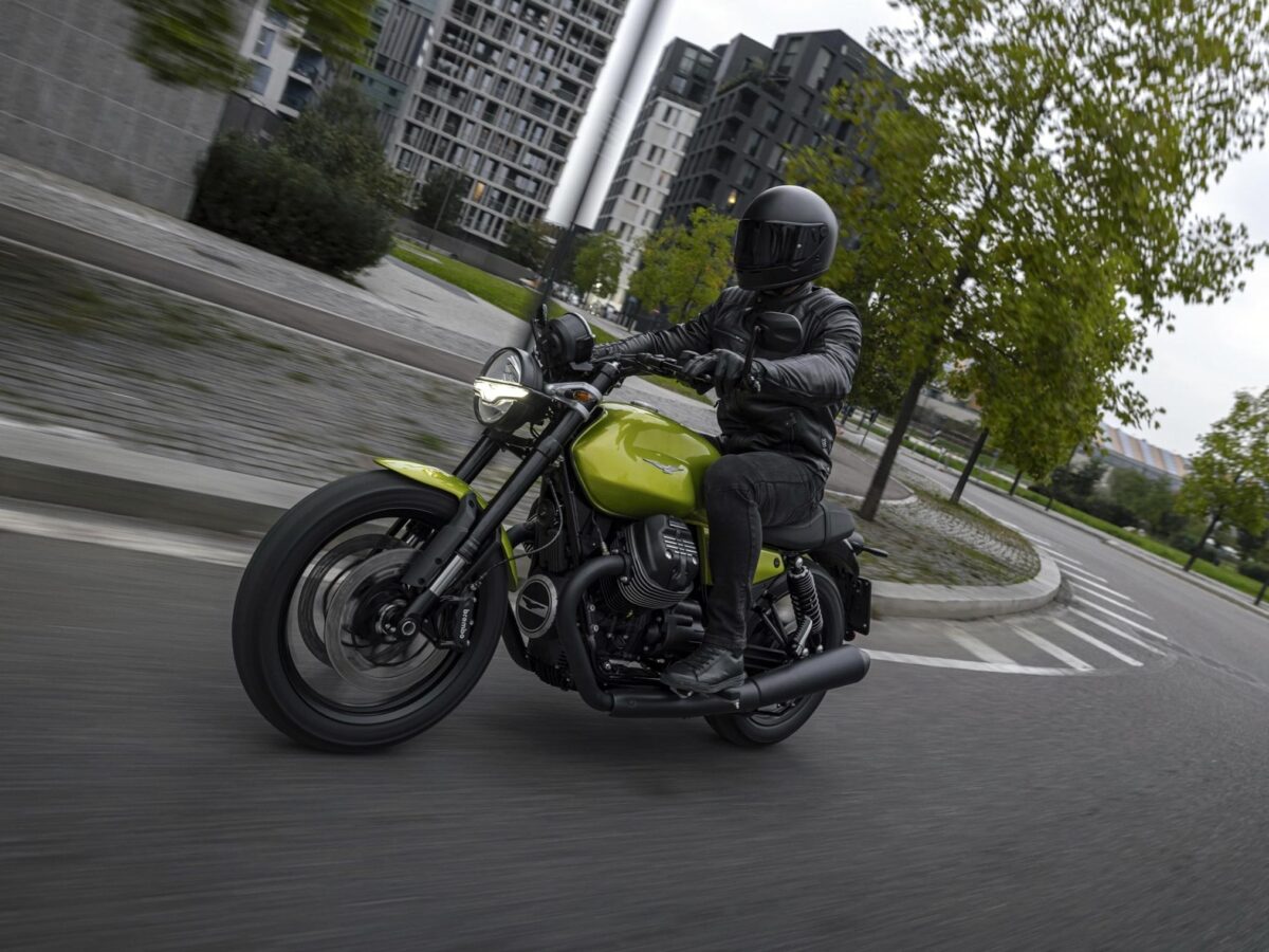 2027 Moto Guzzi V7 Sport