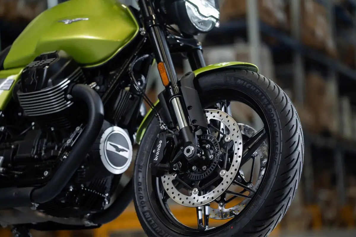 2027 Moto Guzzi V7 Sport
