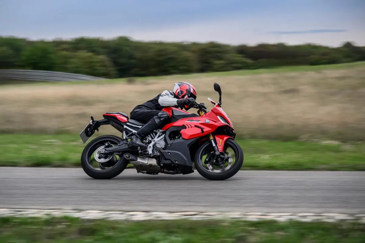 2027 BMW F450RR