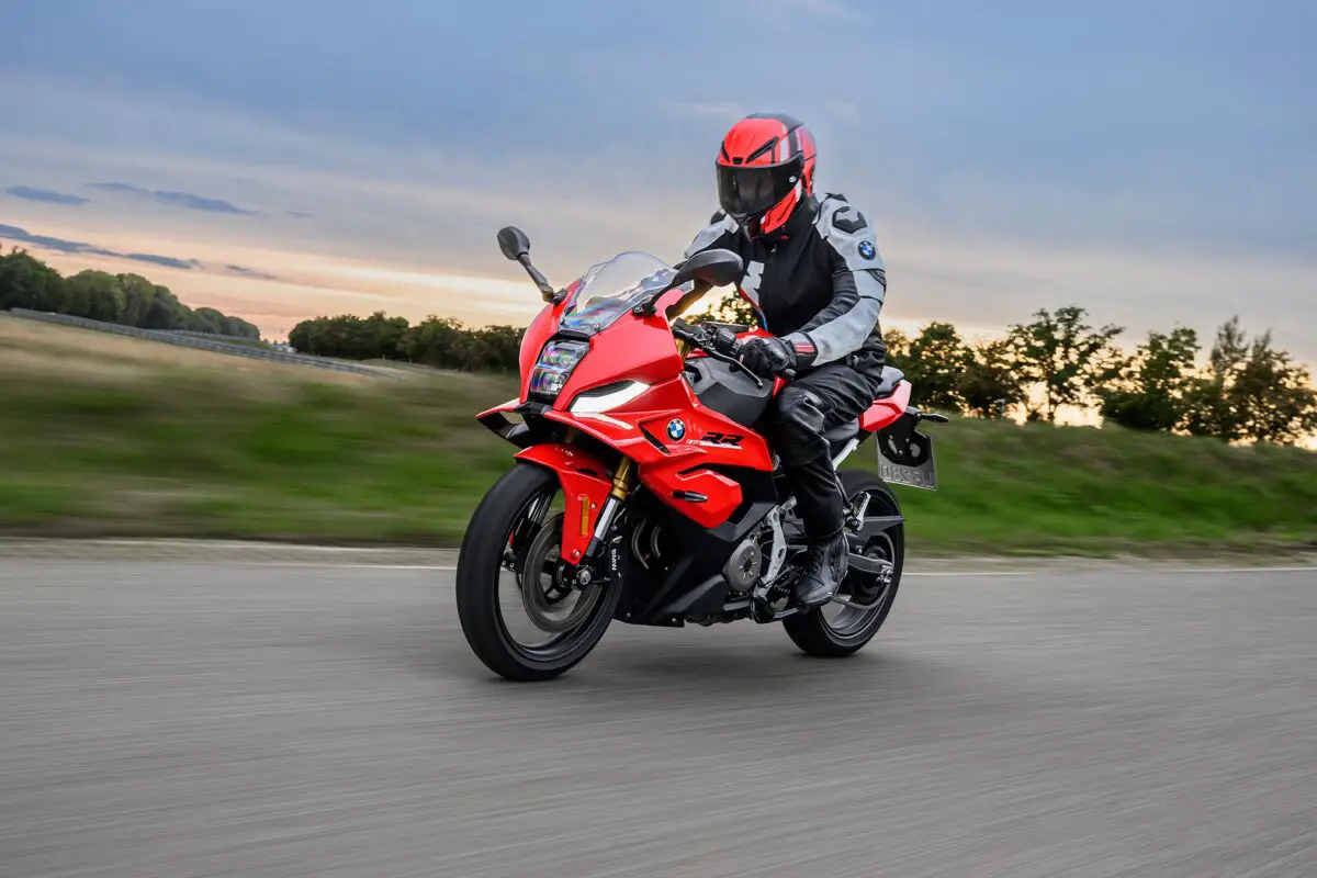 2027 BMW F450RR