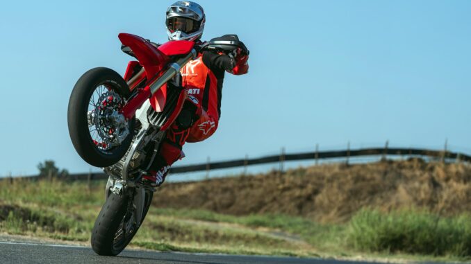 2027 Ducati Desmo450 SM
