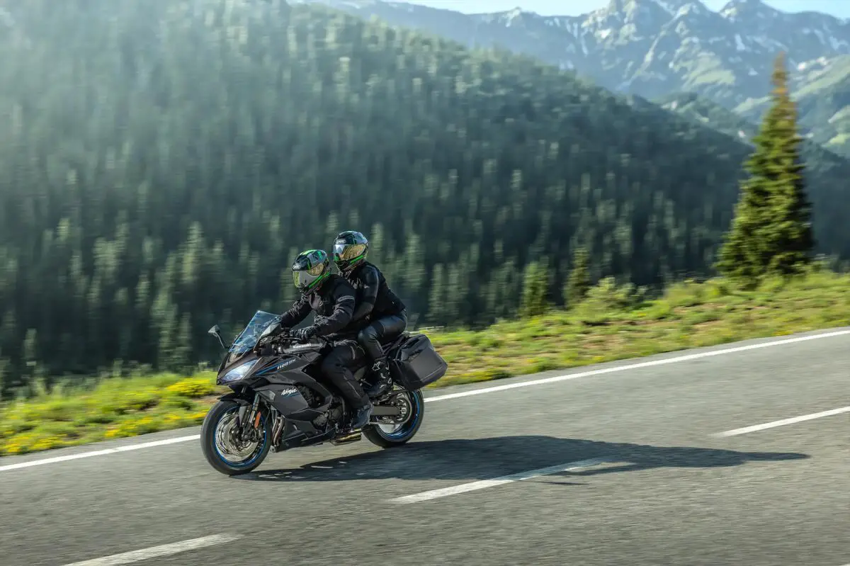 2027 Kawasaki Ninja 1100SX ABS