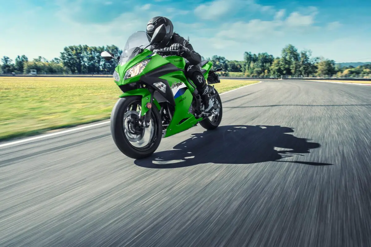 2027 Kawasaki Ninja 300 ABS