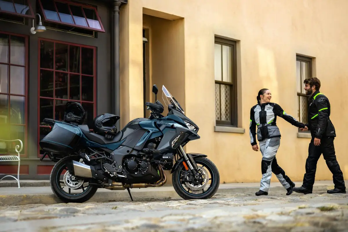 2027 Kawasaki Versys 1100 SE LT ABS